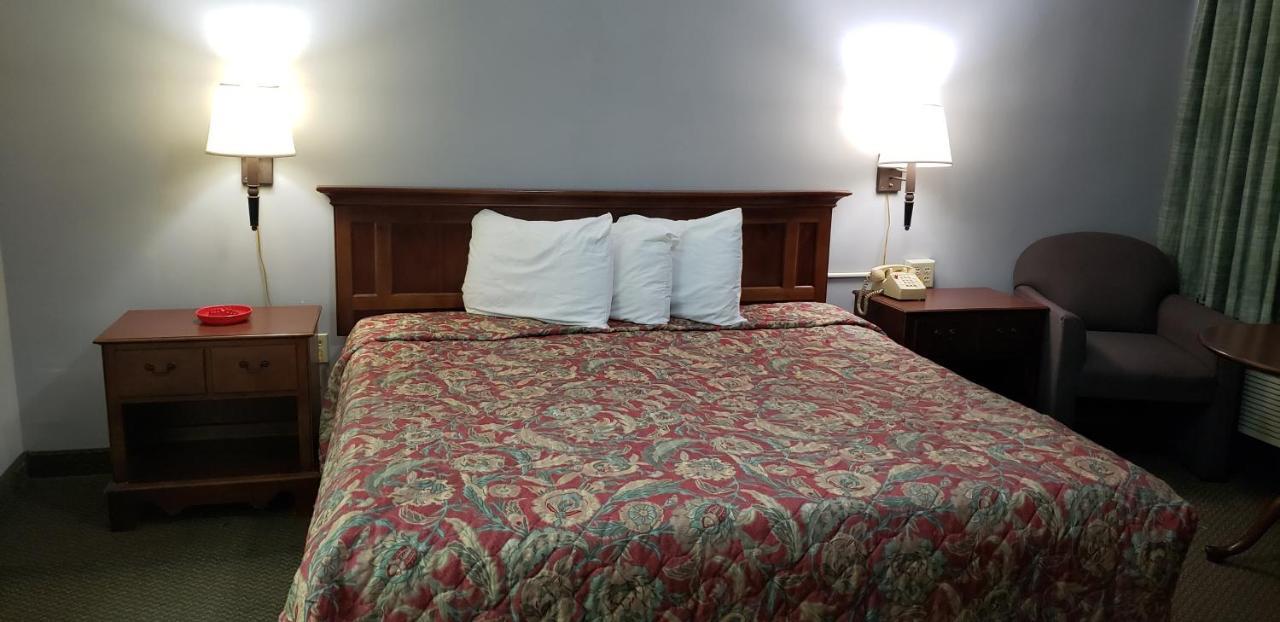 Swiss Village Inn Eureka Springs Extérieur photo